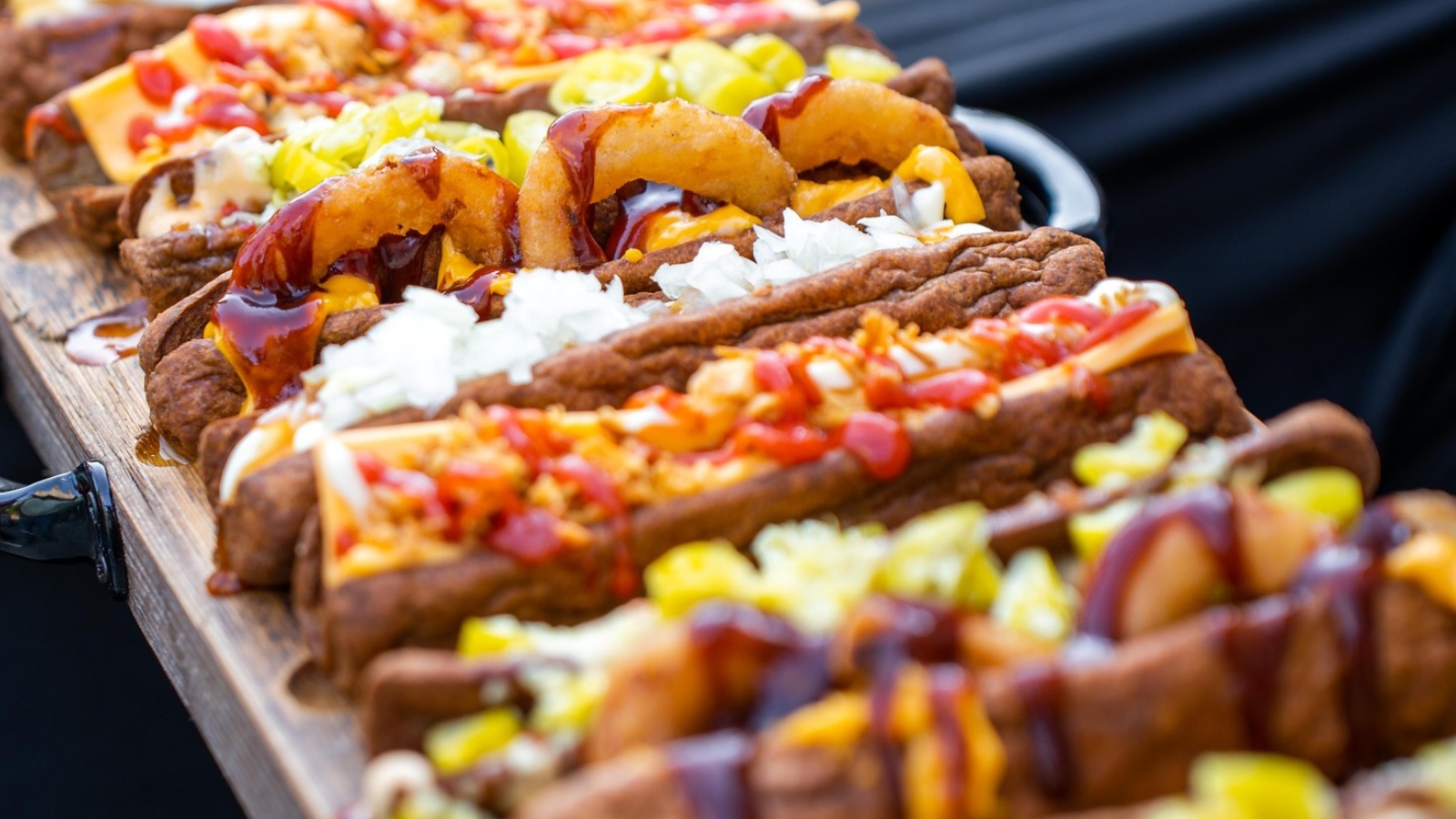 De frikandellenplank van Happy Frites in Ransdaal